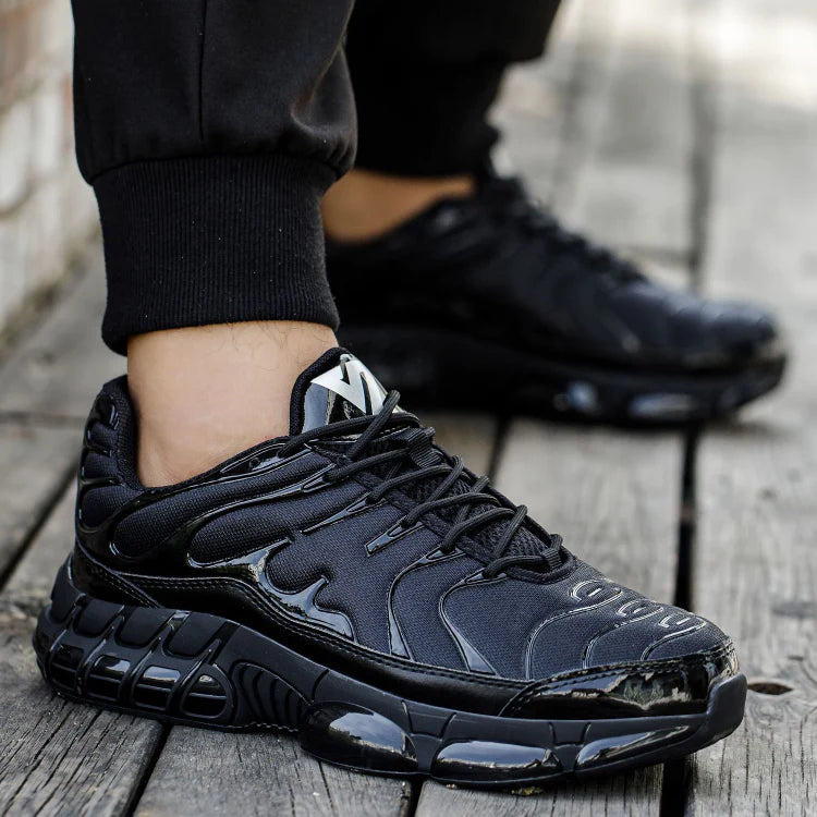 Moderne Sicherheitsschuhe mit Stahlkappe