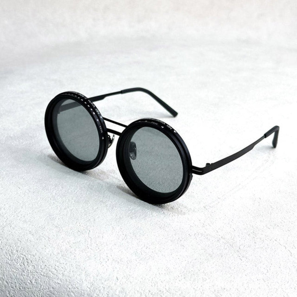 Sonnenbrille mit einstellbarer Helligkeit