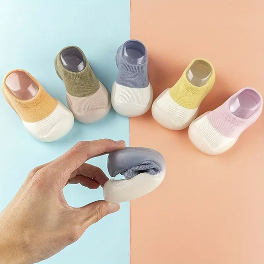 Flexible Barfuß-Kinderschuhe