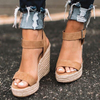 Lässige Sandalen mit T-Riemen und Keilabsatz für Damen
