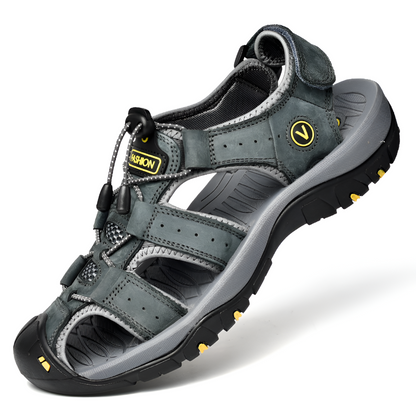 Orthopädische Herrensandalen mit verstellbaren Riemen