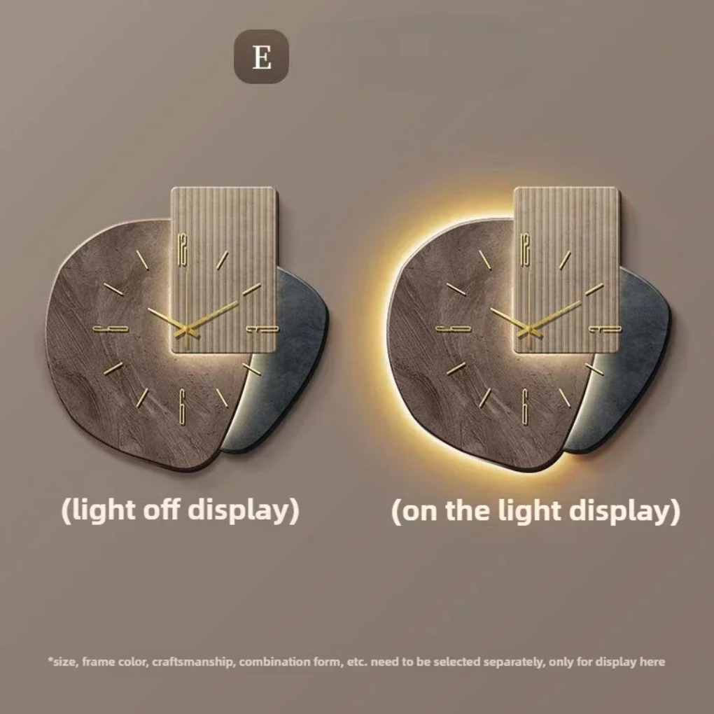 Moderne minimalistische Wanduhr mit Licht