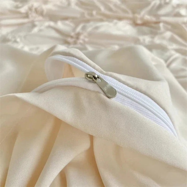 Elegantes Bettwäsche-Set mit Raffblumen-Design