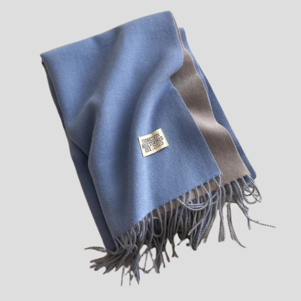 Wollschal im klassischen Winterstil