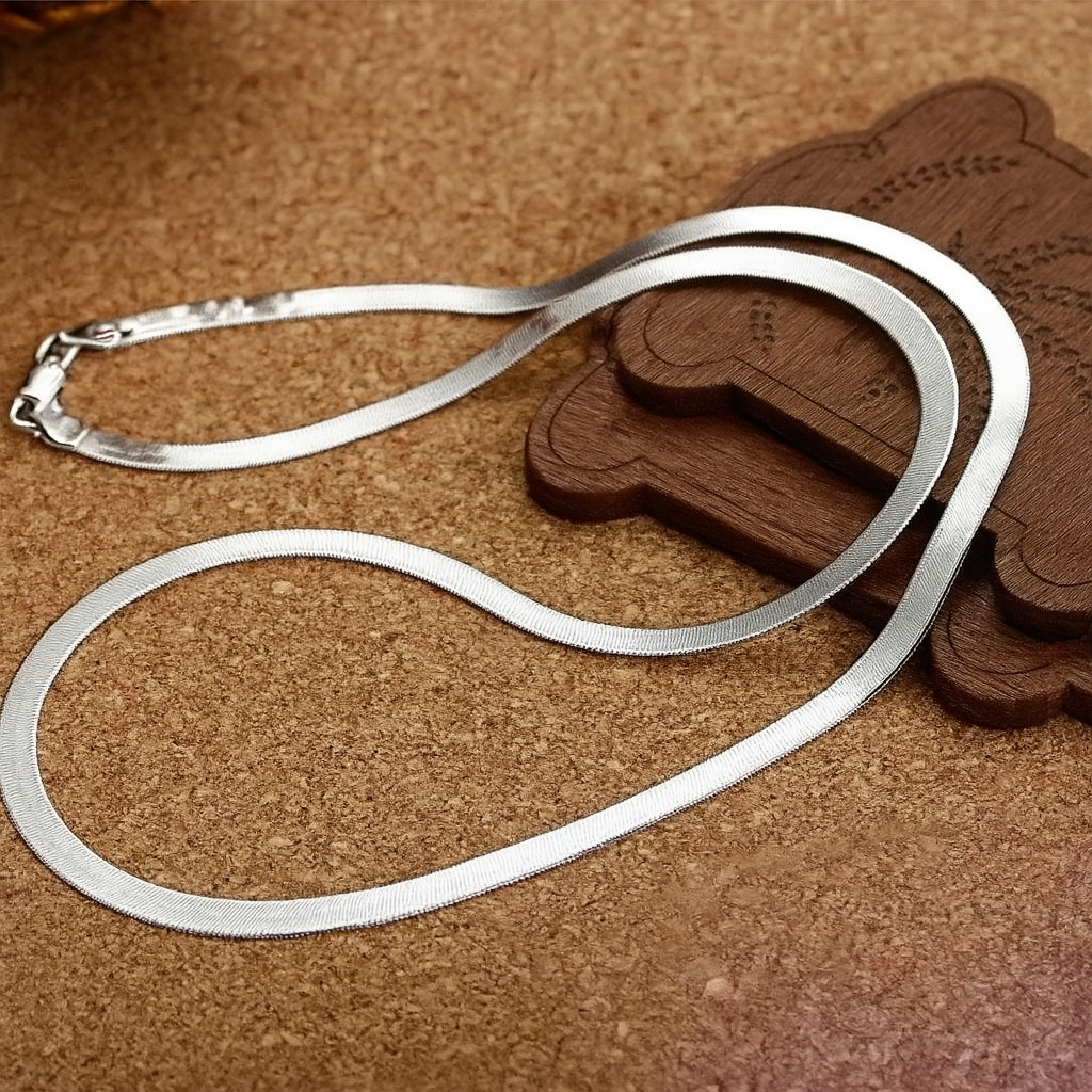 Halskette mit Klingenkette aus Sterlingsilber