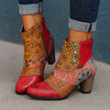 Geprägtes Blumenleder mit klobigem Absatz und Vintage-Charme