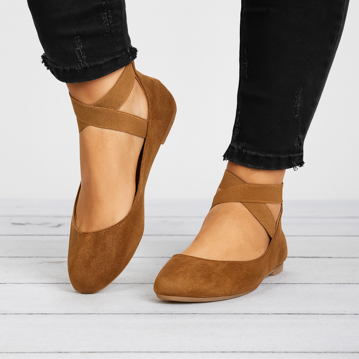 Ballerinas mit elastischem Riemen und Wildleder-Finish