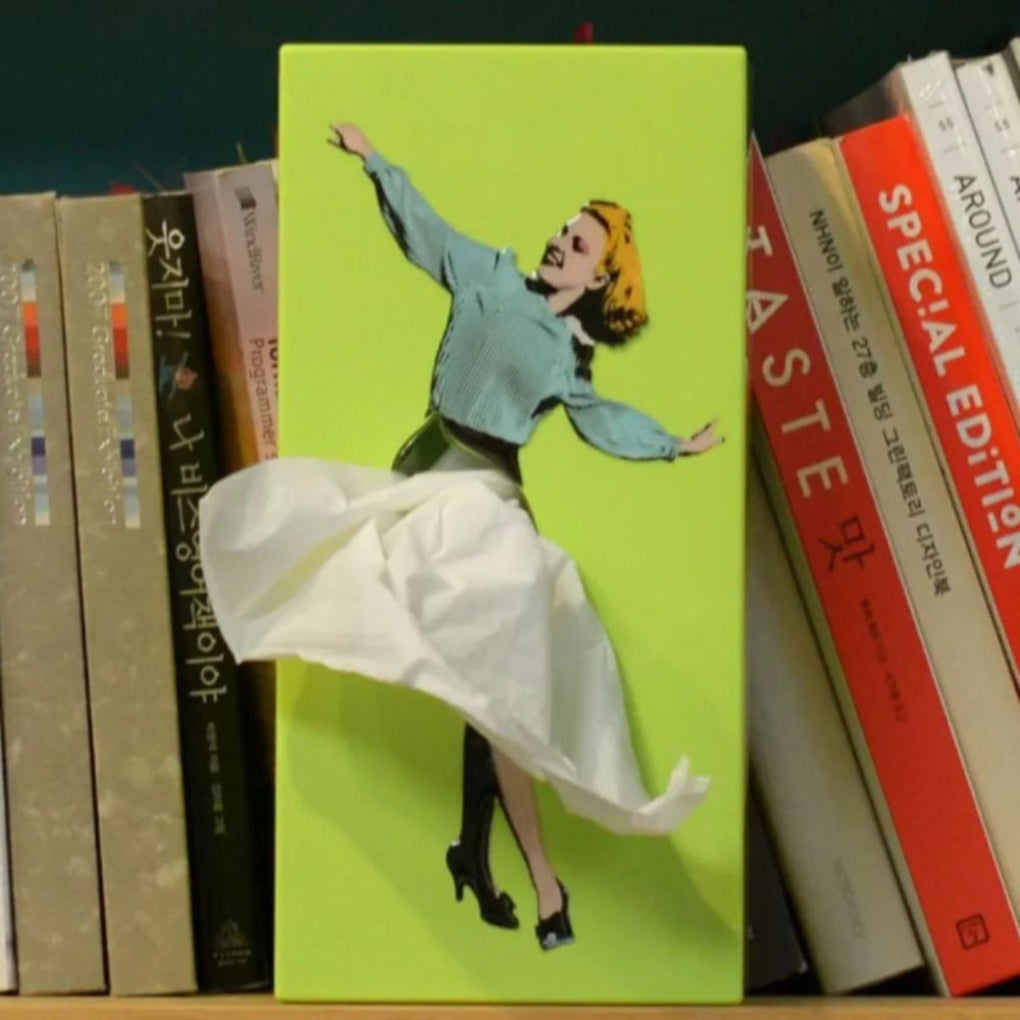 Taschentuchbox „Flying Skirt“