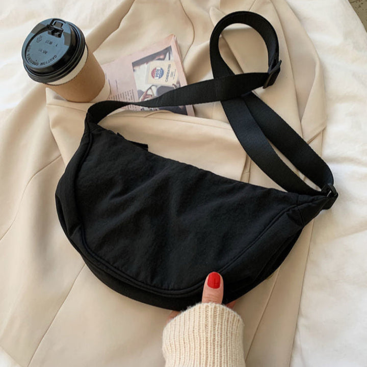 Geräumige Nylon-Umhängetasche für Damen