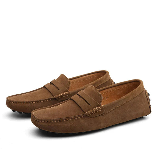 Loafer aus Wildleder im italienischen Stil
