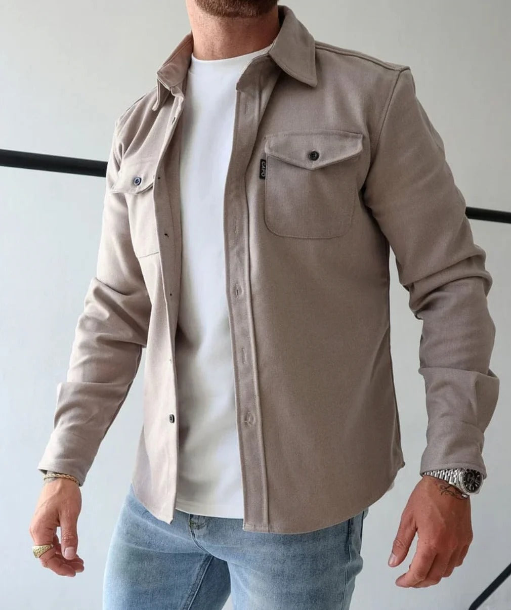 Herren-Oberhemd mit Knopfleiste und Brusttaschen