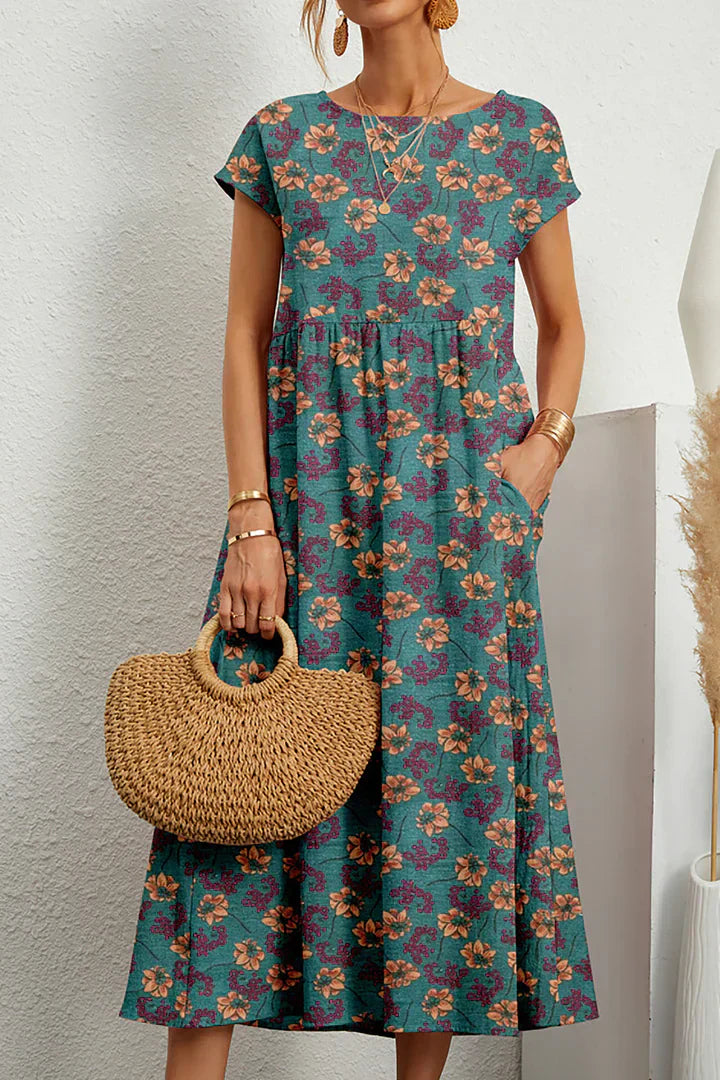 Midikleid im Bohemian-Stil mit Blumenmuster und Flügelärmeln