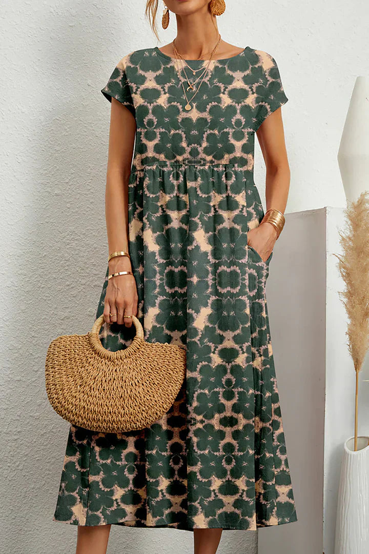 Midikleid im Bohemian-Stil mit Blumenmuster und Flügelärmeln