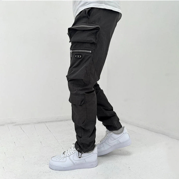 Herren-Cargohose mit klassischer Passform und mehreren Taschen