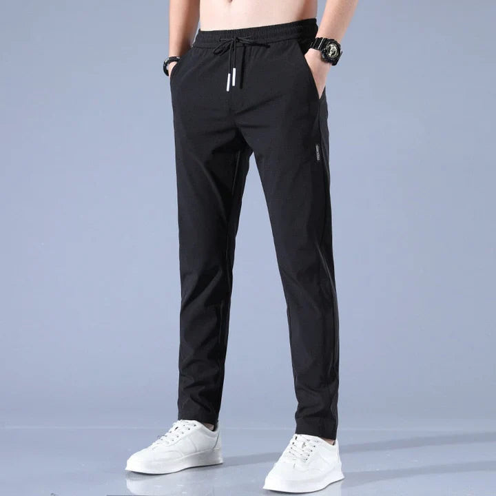 Weiche und bequeme Chinohose für Herren