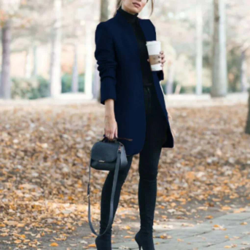 Vinterjakke med stående krage for kvinner – elegant ytterplagg med klassisk varme