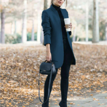 Vinterjakke med stående krage for kvinner – elegant ytterplagg med klassisk varme