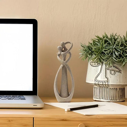 Abstrakte Skulptur der zeitlosen Liebe