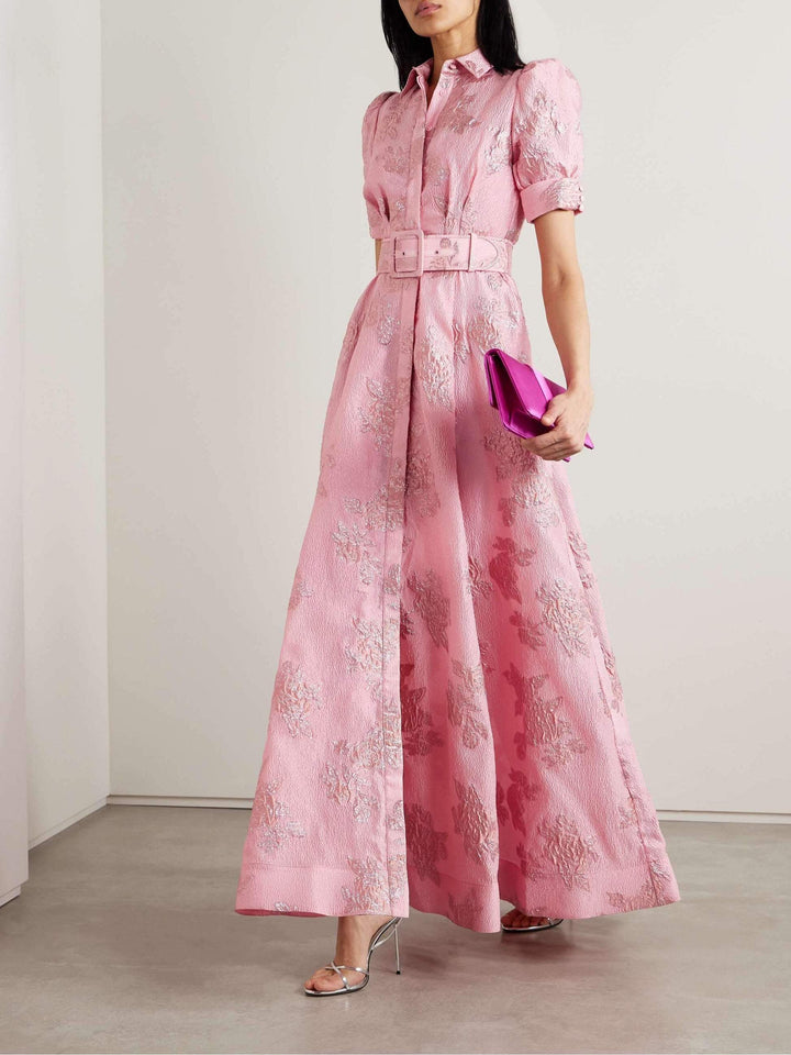 Damenkleid mit kurzen Puffärmeln
